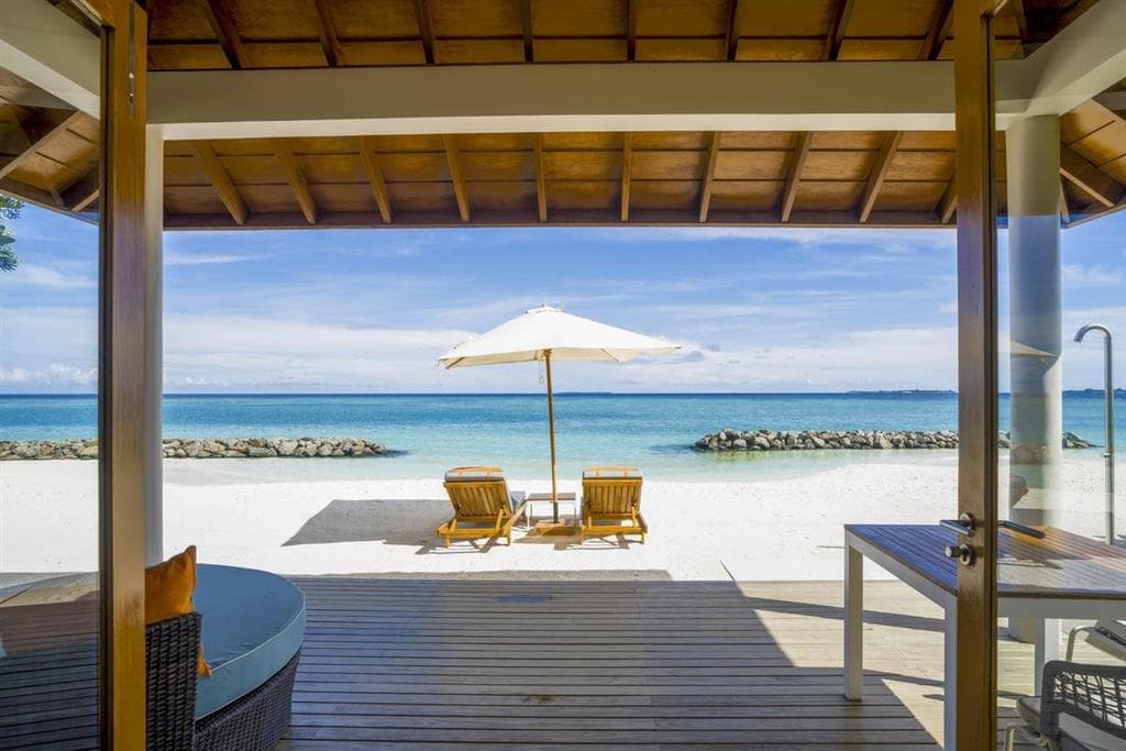Emerald Faarufushi Resort & Spa