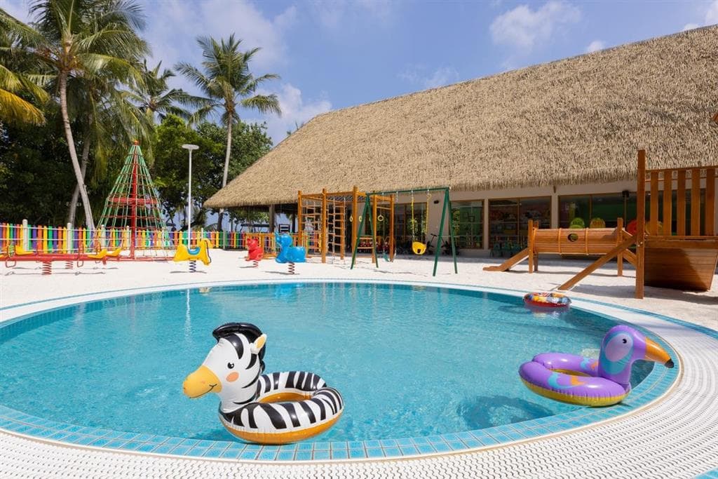 Emerald Faarufushi Resort & Spa