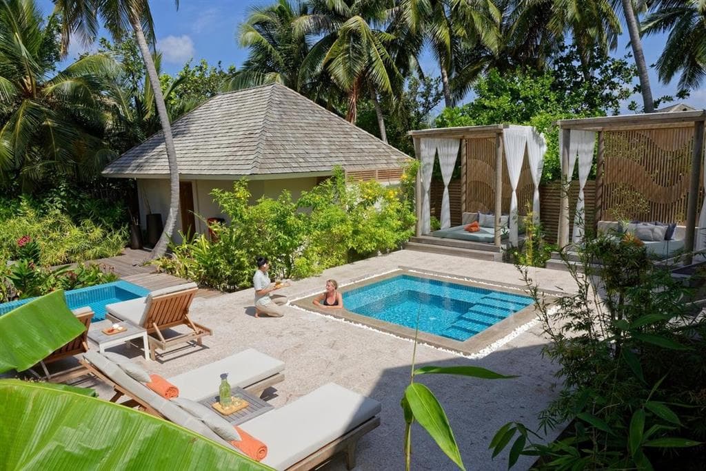 Emerald Faarufushi Resort & Spa