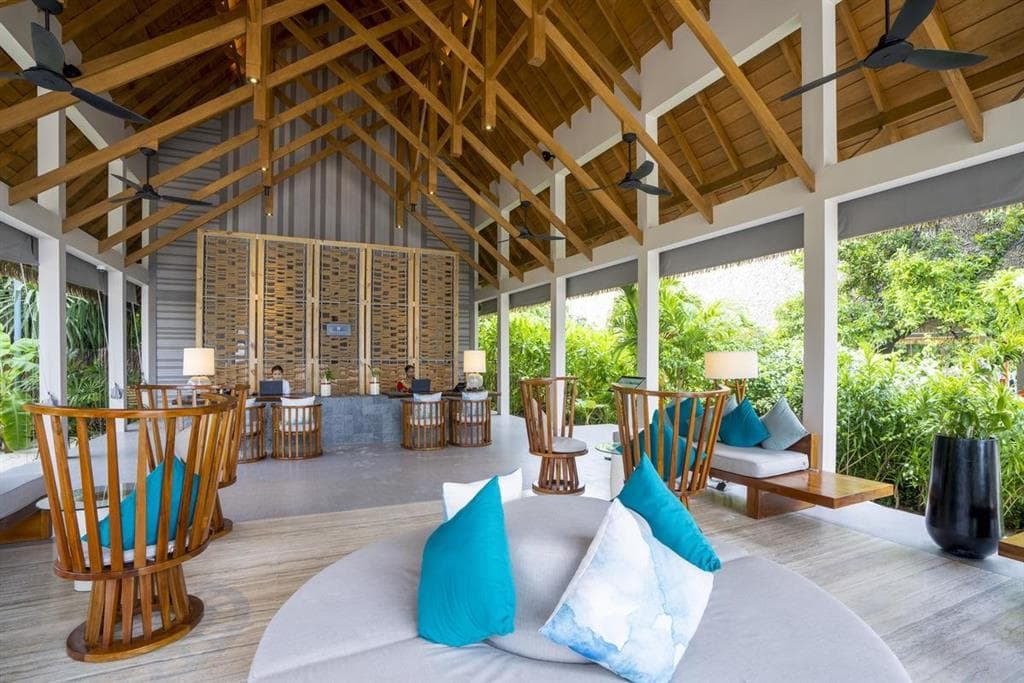Emerald Faarufushi Resort & Spa
