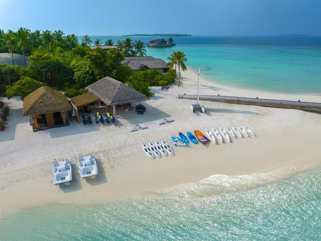 Emerald Faarufushi Resort & Spa