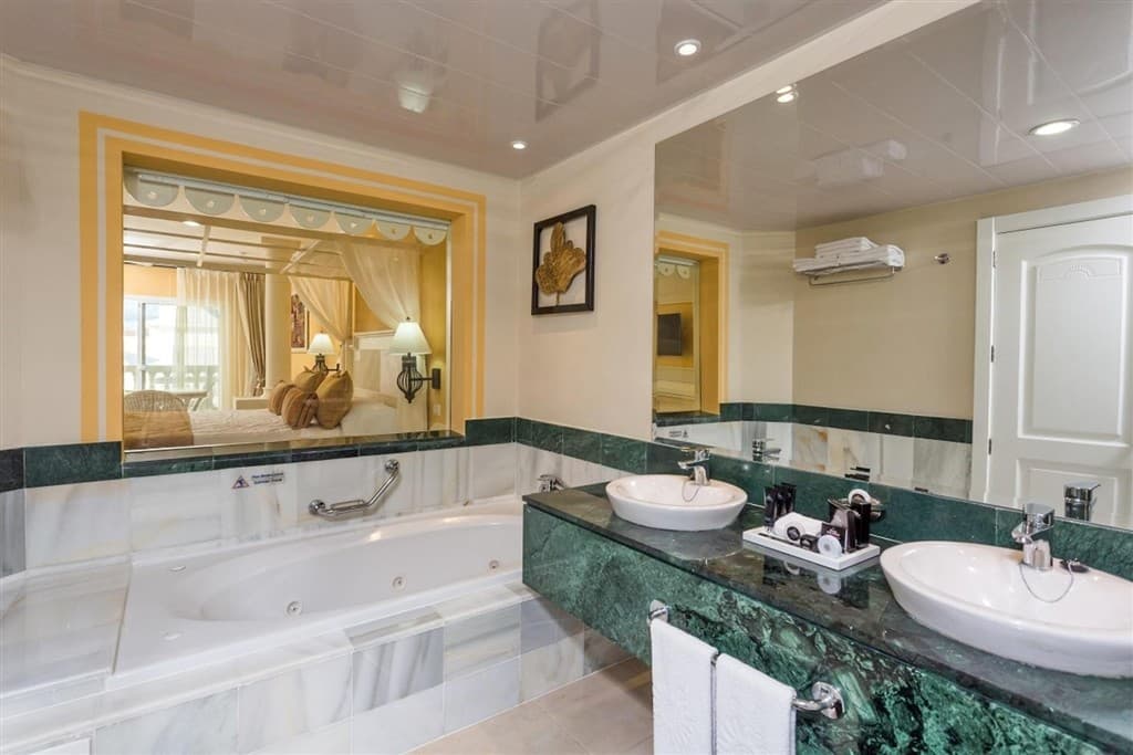 Bahia Principe Luxury Bouganville