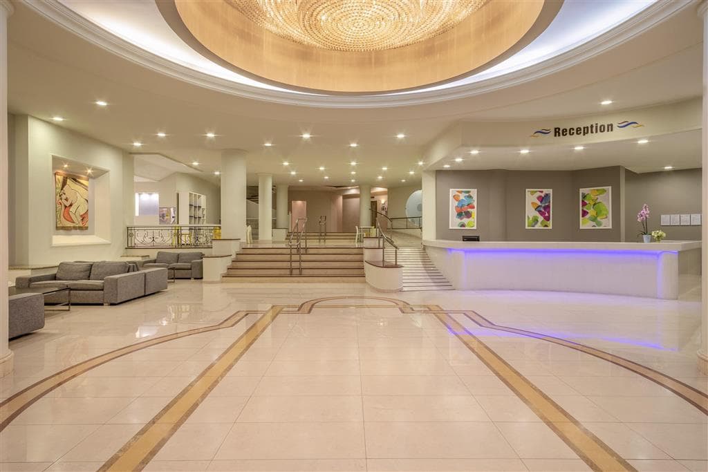 Sol By Melia Cosmopolitan