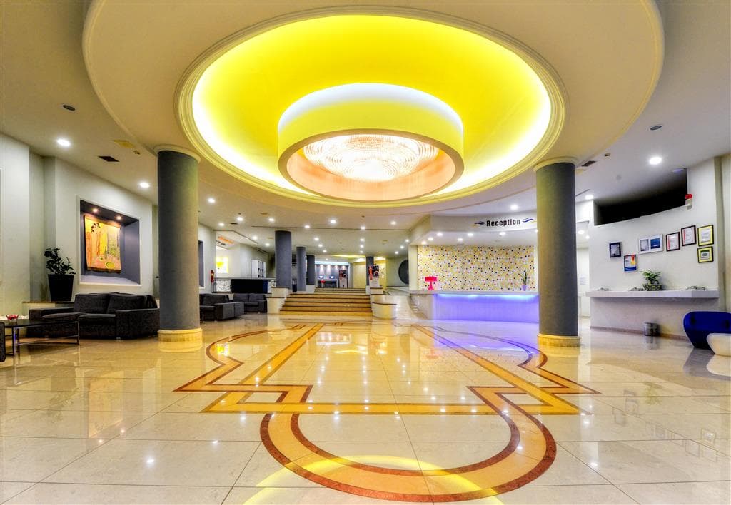 Sol By Melia Cosmopolitan