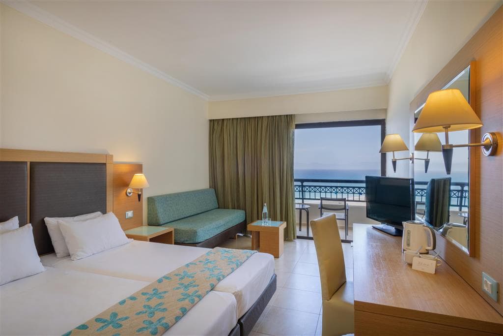 Sol By Melia Cosmopolitan