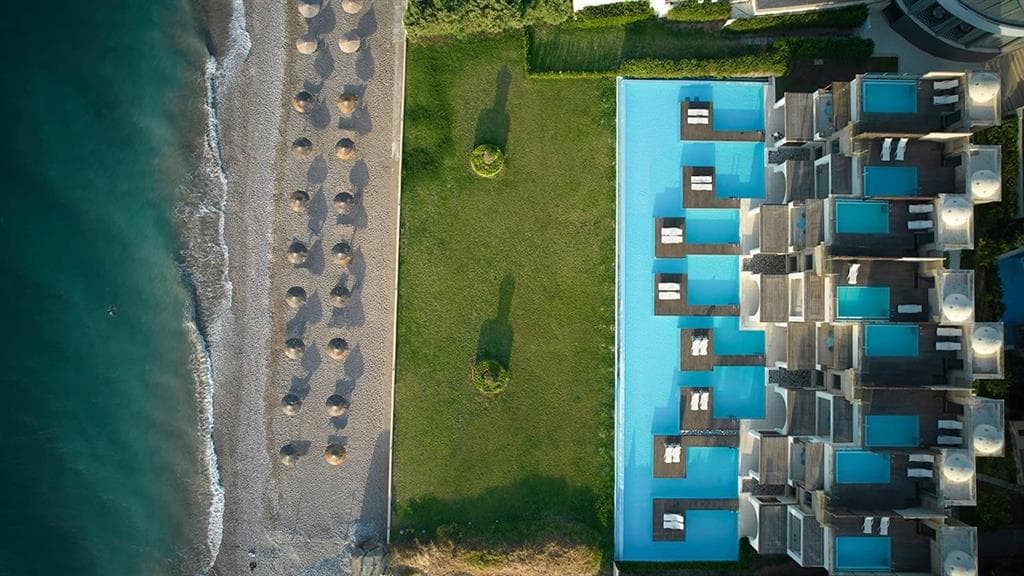 The Ixian Grand & Suites