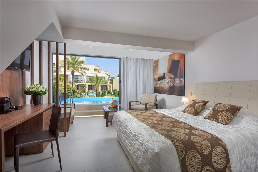 The Ixian Grand & Suites