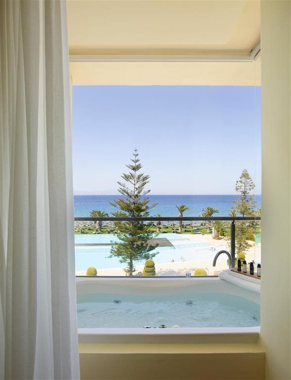The Ixian Grand & Suites