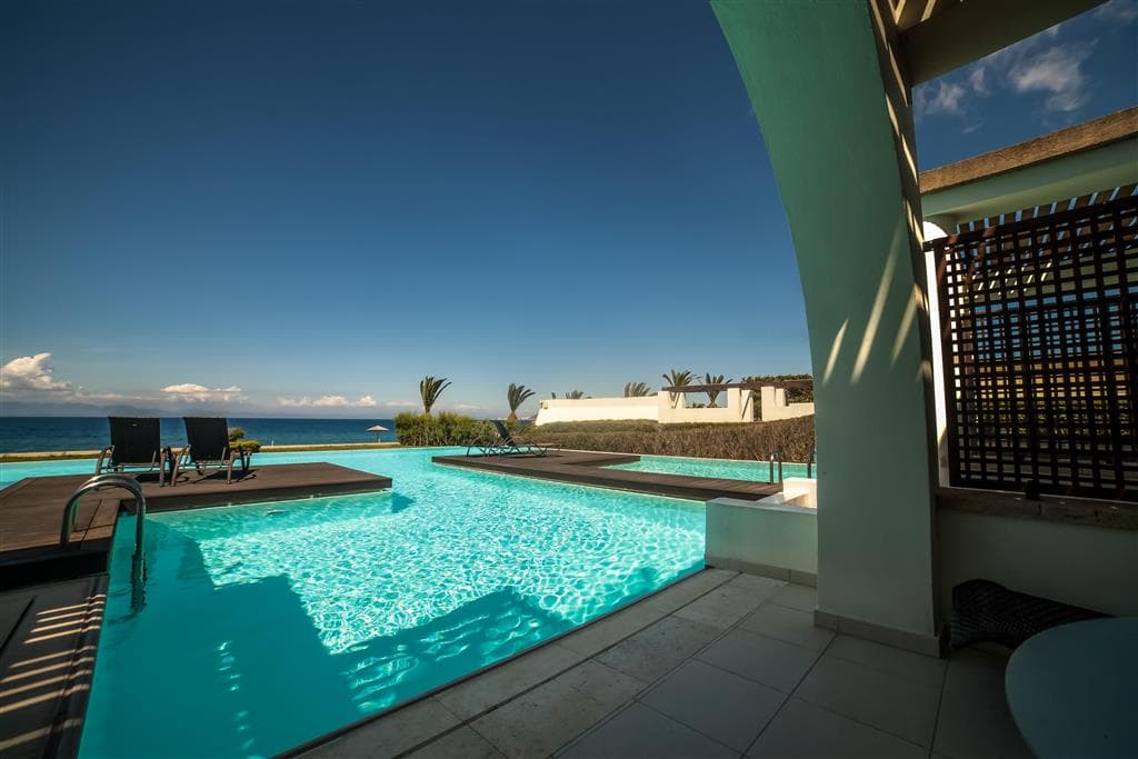 The Ixian Grand & Suites