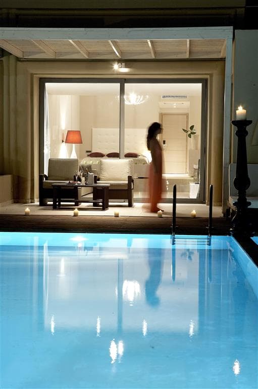 The Ixian Grand & Suites