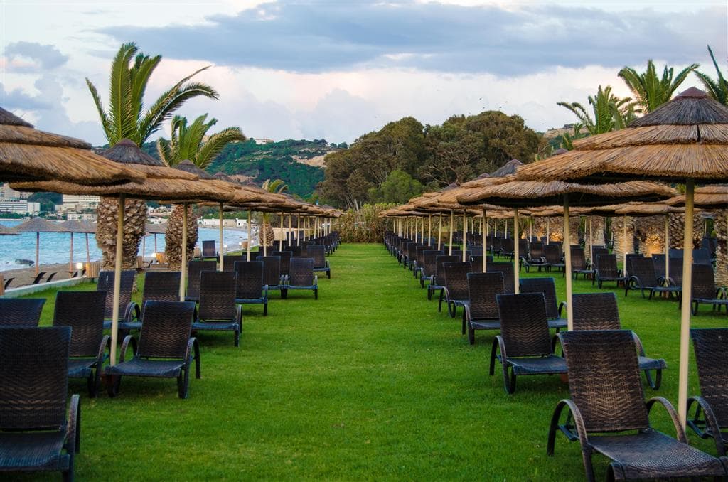 The Ixian Grand & Suites