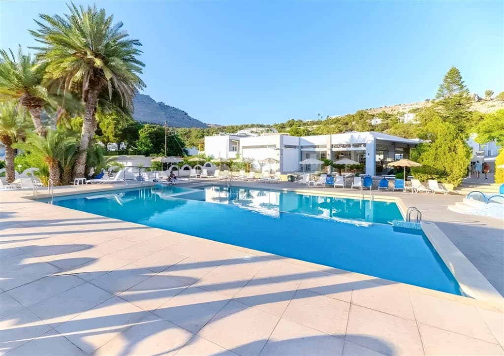 Pefkos Breeze