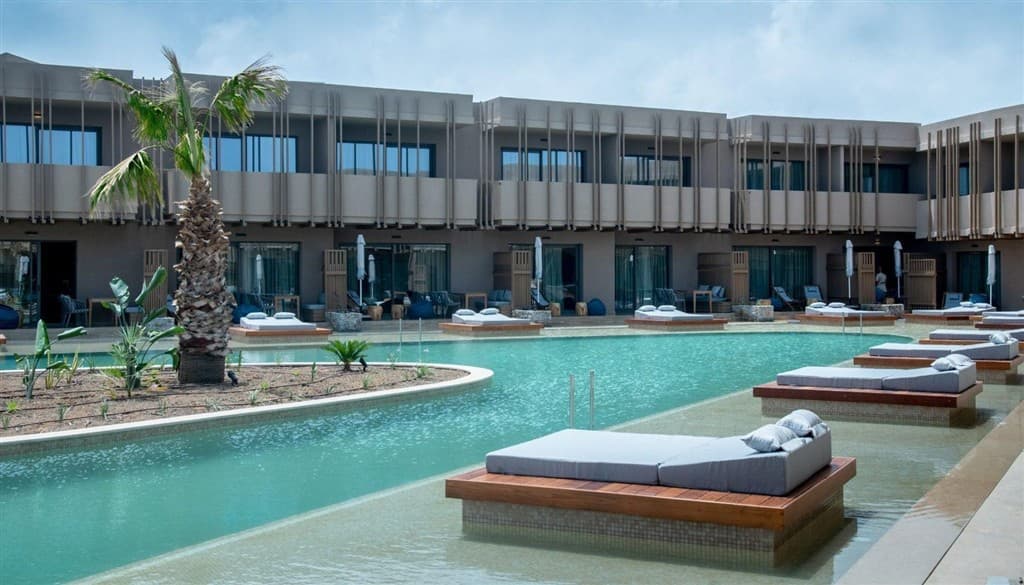 Senseana Seaside Resort
