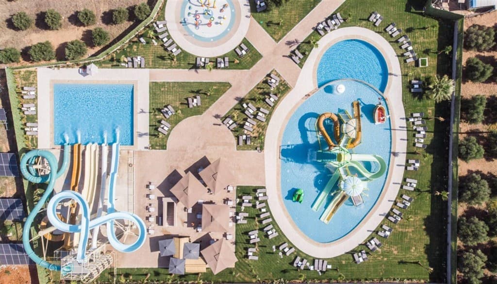 Senseana Seaside Resort