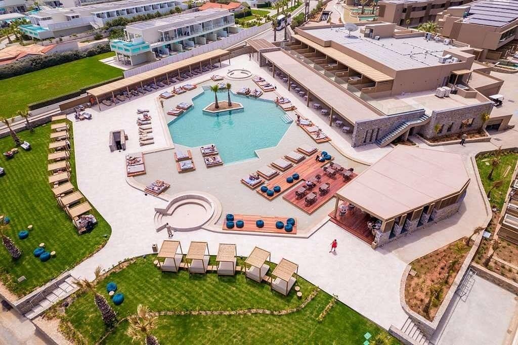 Senseana Seaside Resort