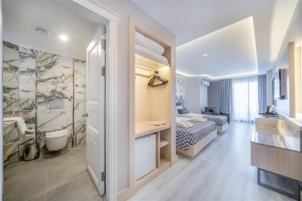 Aria Resort & Spa Hotel