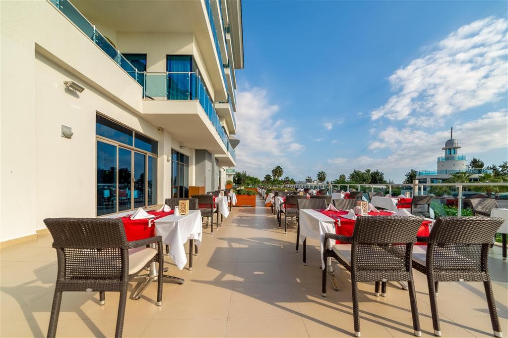 Commodore Elite Suites