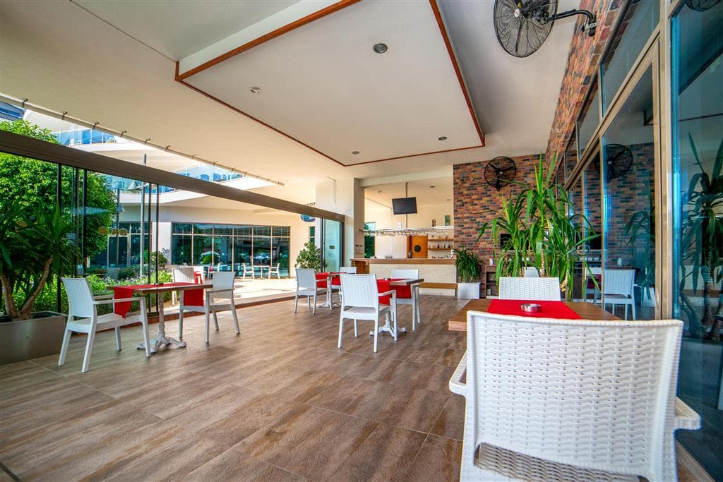 Commodore Elite Suites