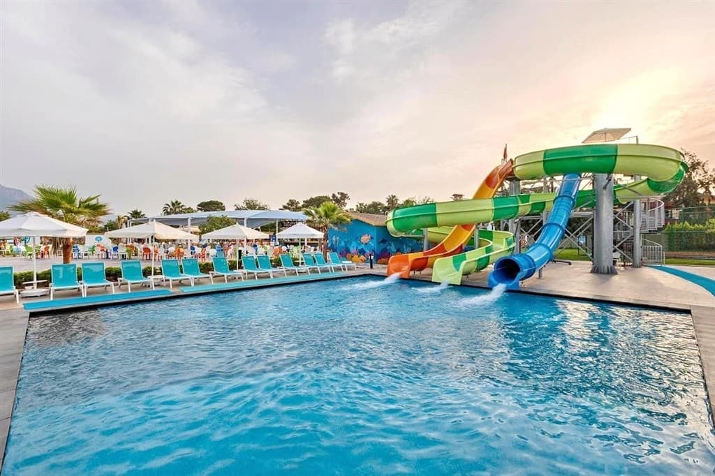 Dosinia Luxury Resort (Funtazia klub)