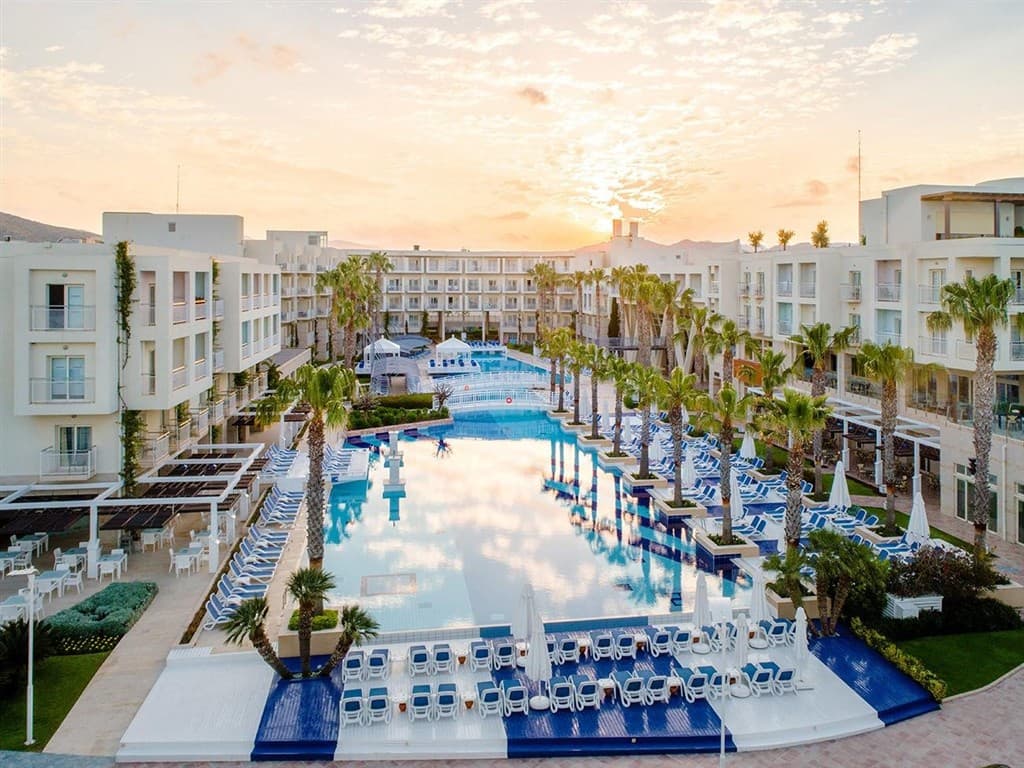 Hotel s bazénom