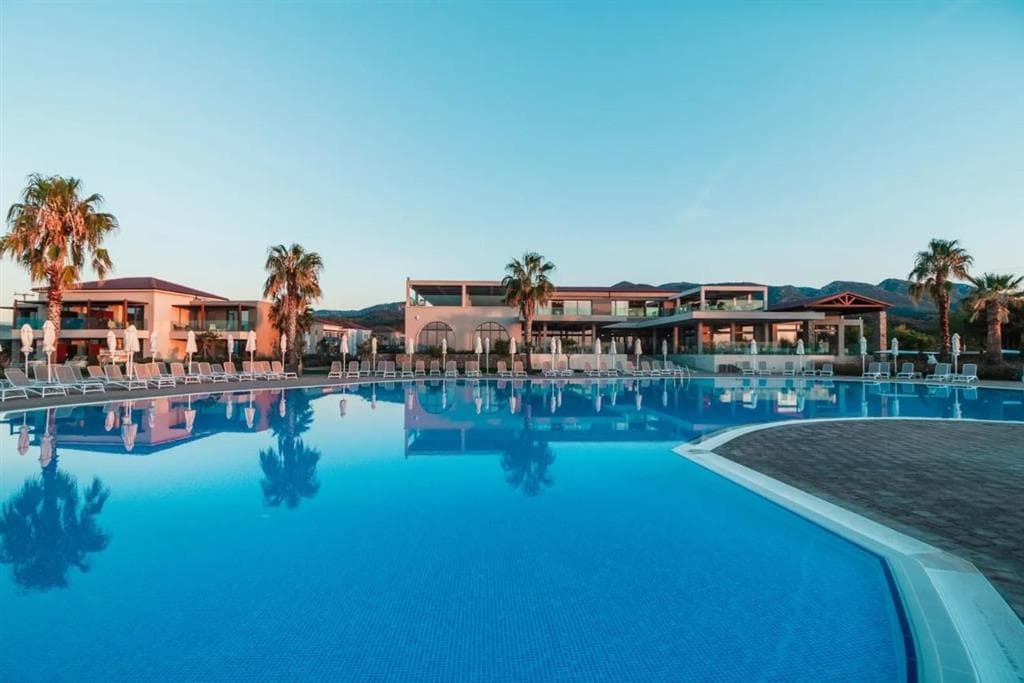Almyros Beach Resort &  Spa
