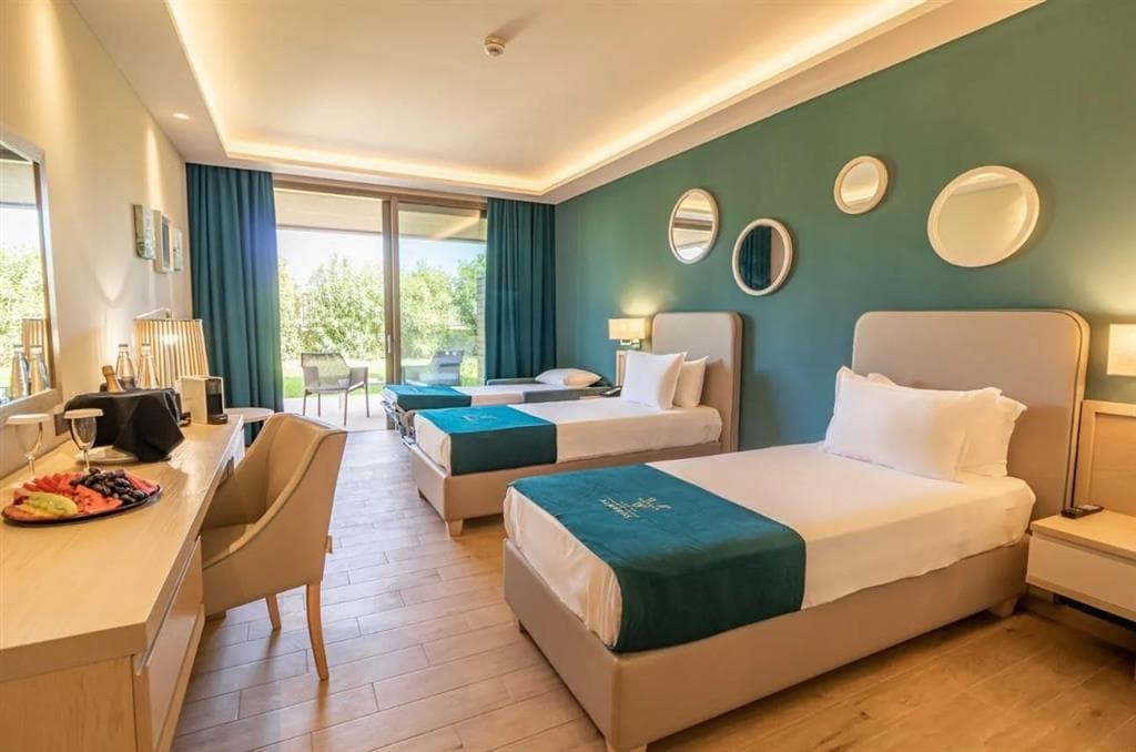 Almyros Beach Resort &  Spa