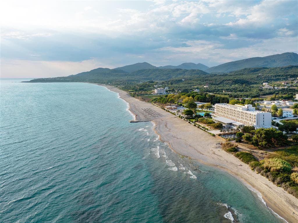 Ninos Grand Beach Hotel & Resort (Funtazia klub)