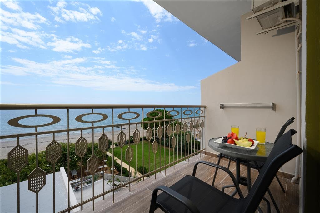 Ninos Grand Beach Hotel & Resort (Funtazia klub)