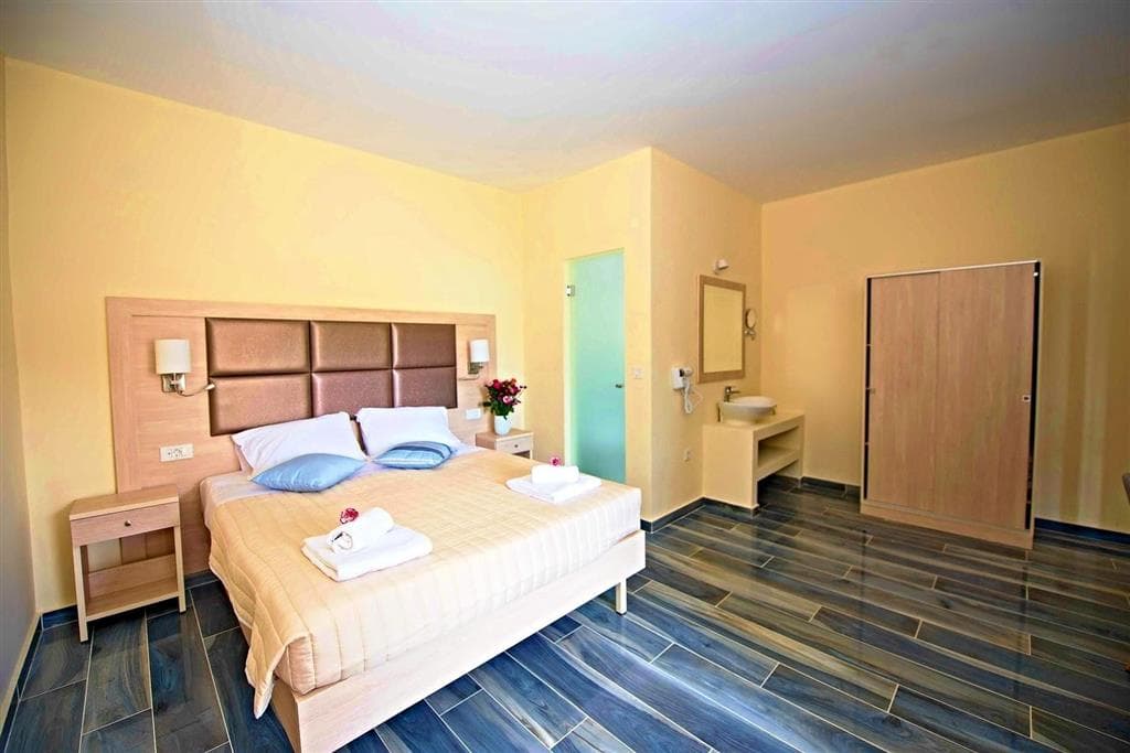Amour Holiday Resort