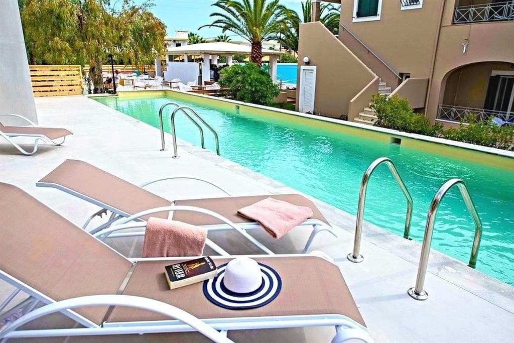 Amour Holiday Resort