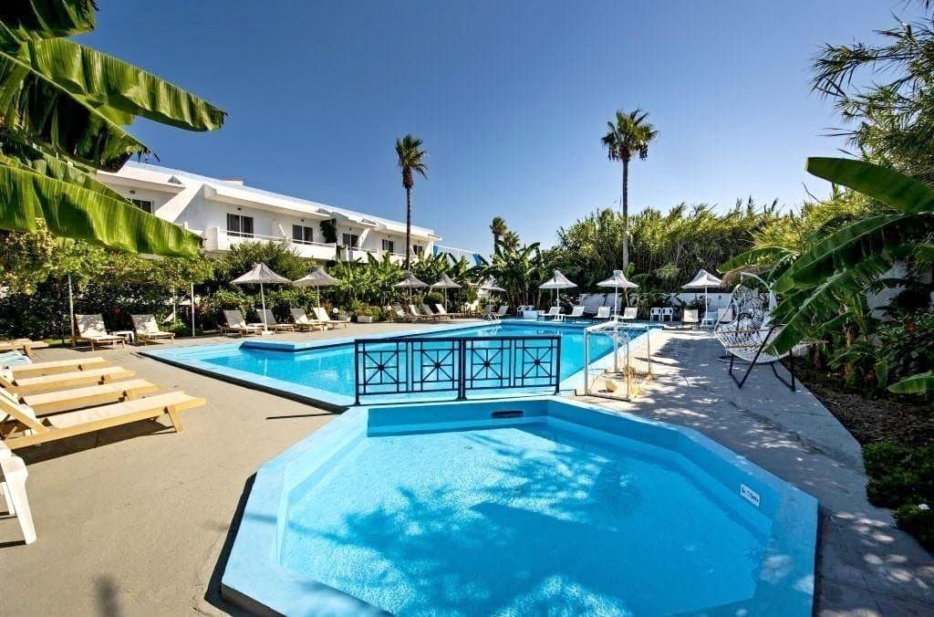 Costa Angela