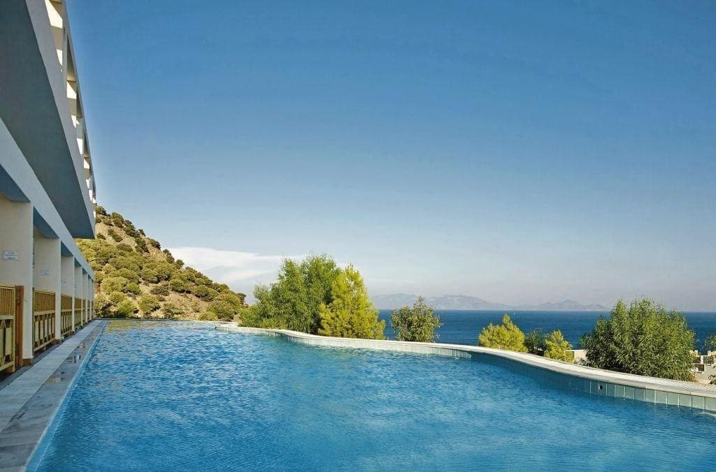 Mitsis Family Village Beach Hotel