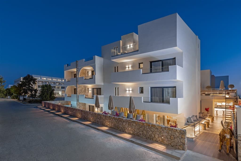 Hotel v noci