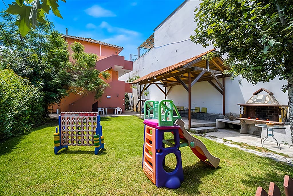 Aiolos Apartments