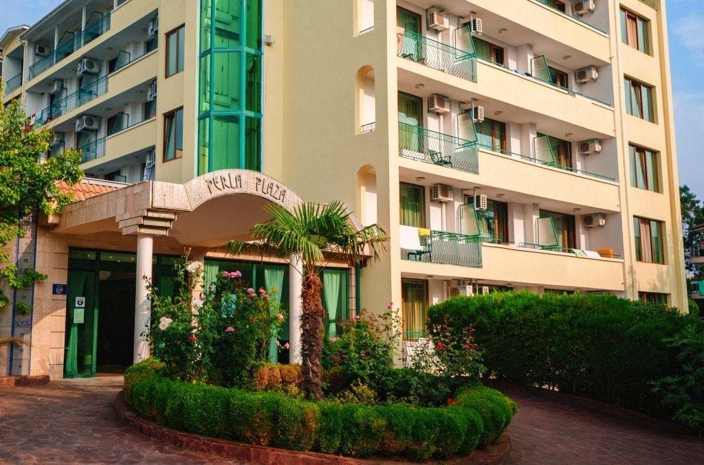 Perla Plaza