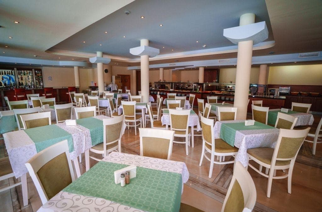 Perla Plaza