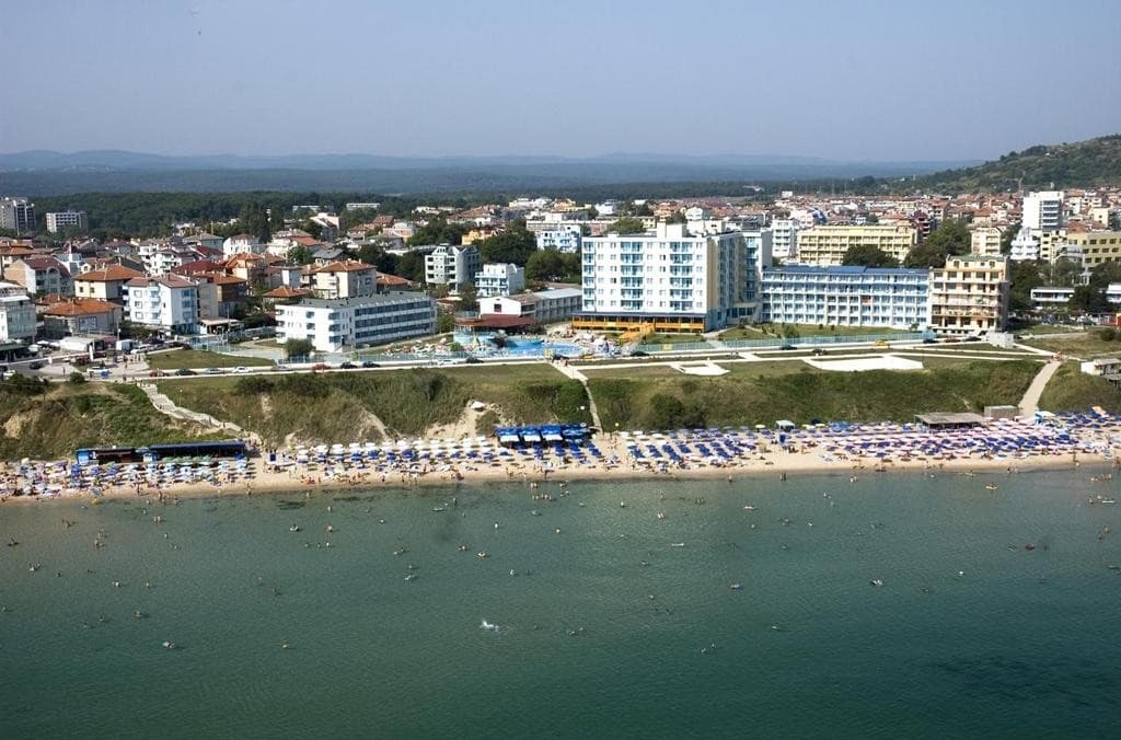 Perla Plaza