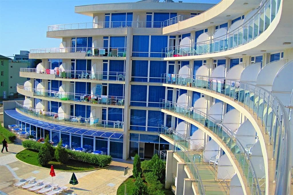 Queen Nelly Hotel