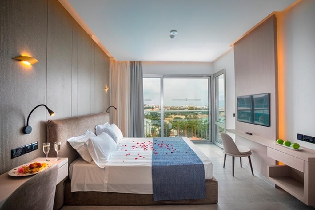 Cavo Maris Beach