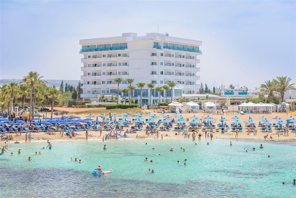 Tasia Maris Sands Beach