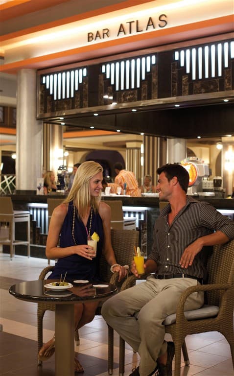 Lobby bar