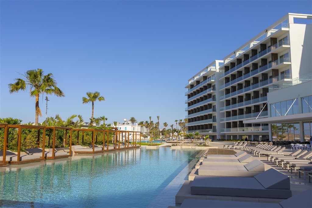 Hotel s bazénom