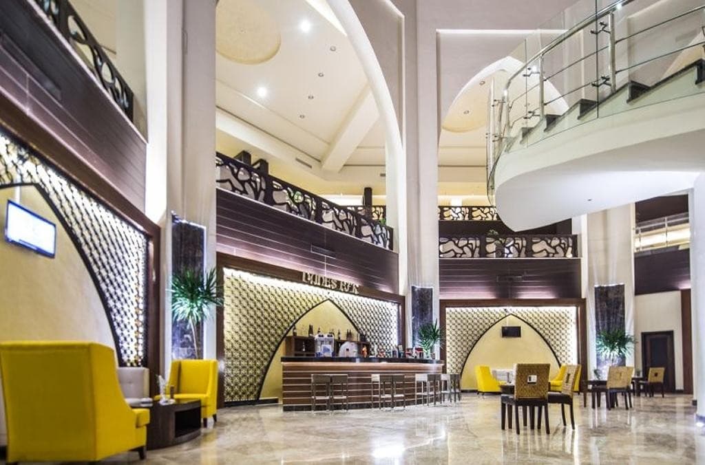 Jasmine Palace Resort & Spa