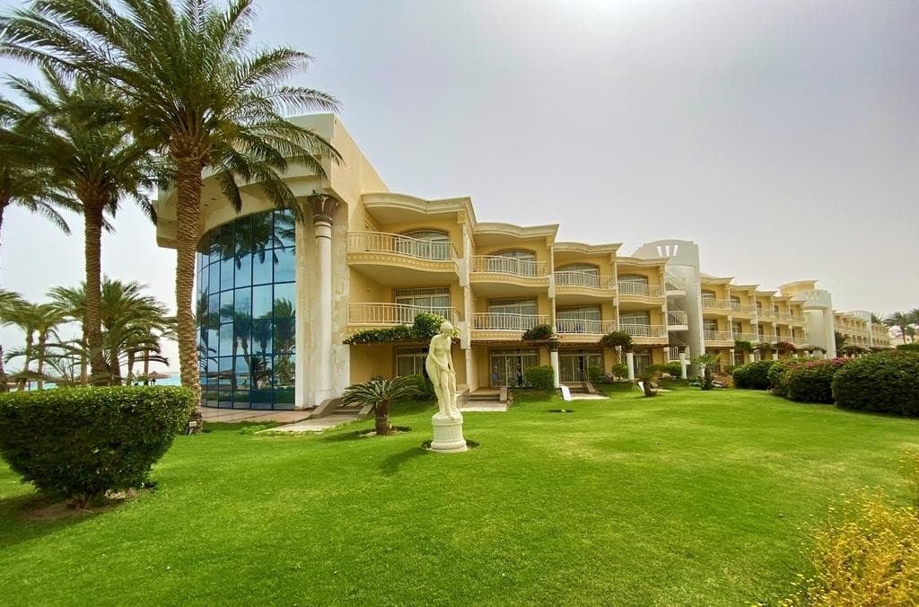 Palm Royale Soma Bay