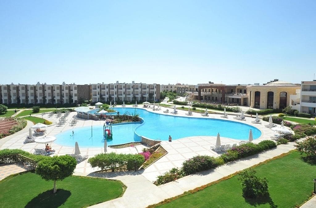 Royal Brayka Beach Resort (Mango klub)
