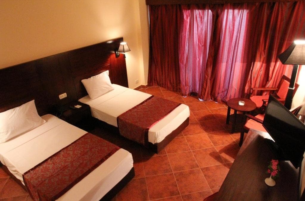 Royal Brayka Beach Resort (Mango klub)