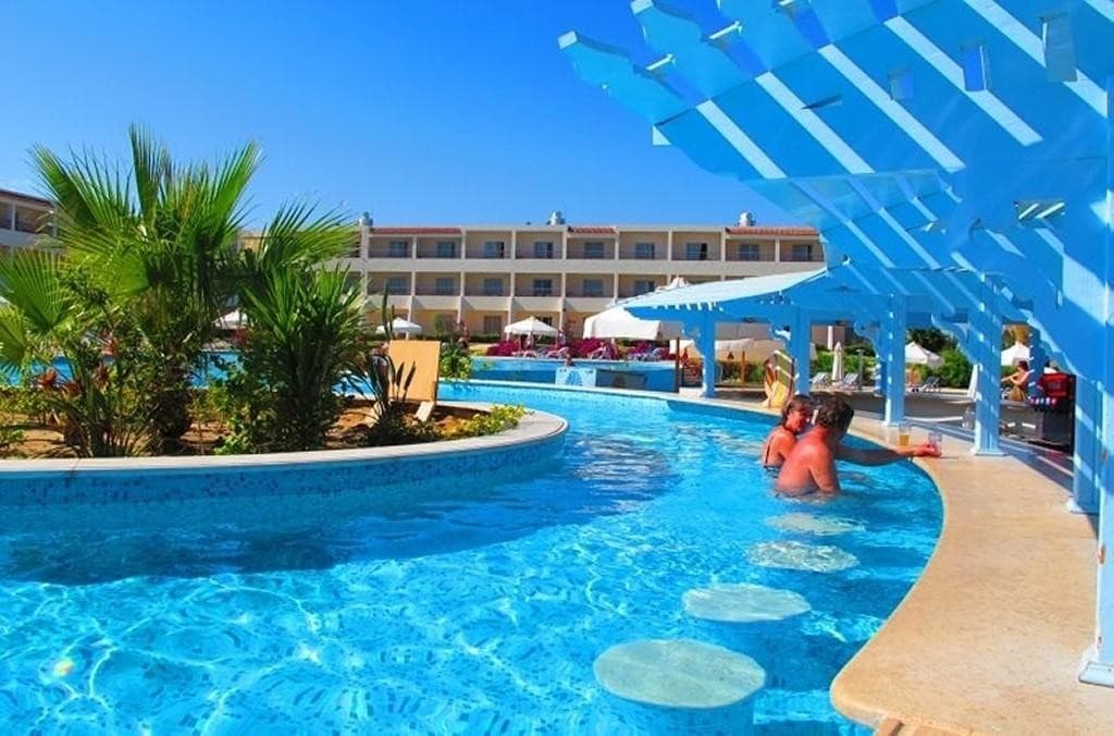 Royal Brayka Beach Resort (Mango klub)