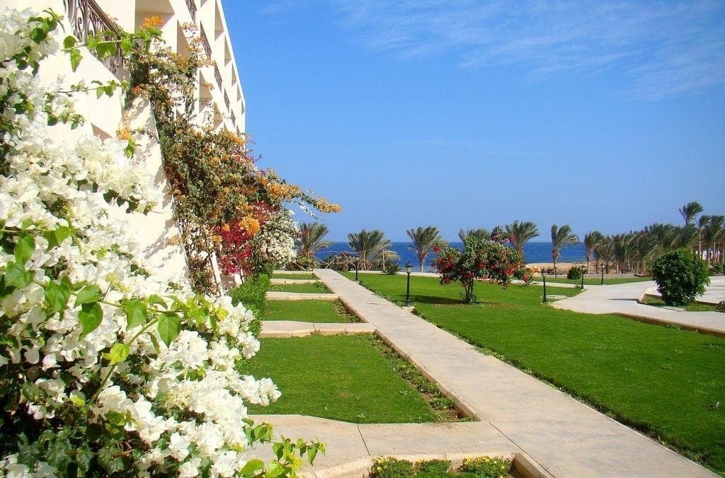 Royal Brayka Beach Resort (Mango klub)