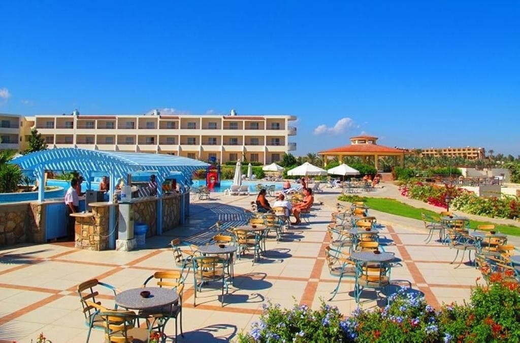 Royal Brayka Beach Resort (Mango klub)