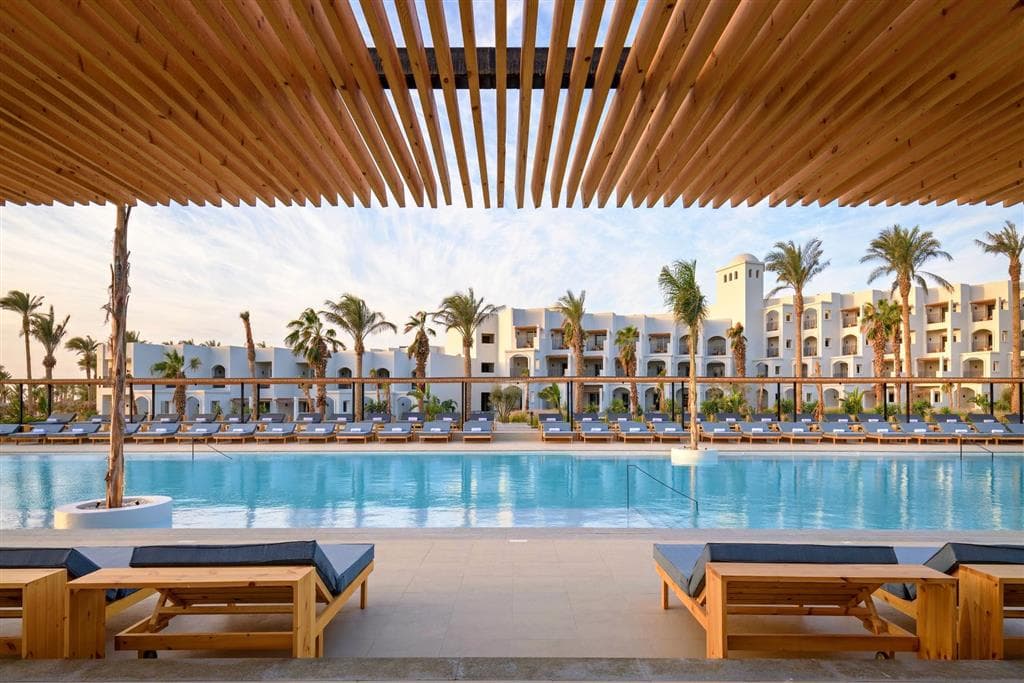 Serry Beach Resort